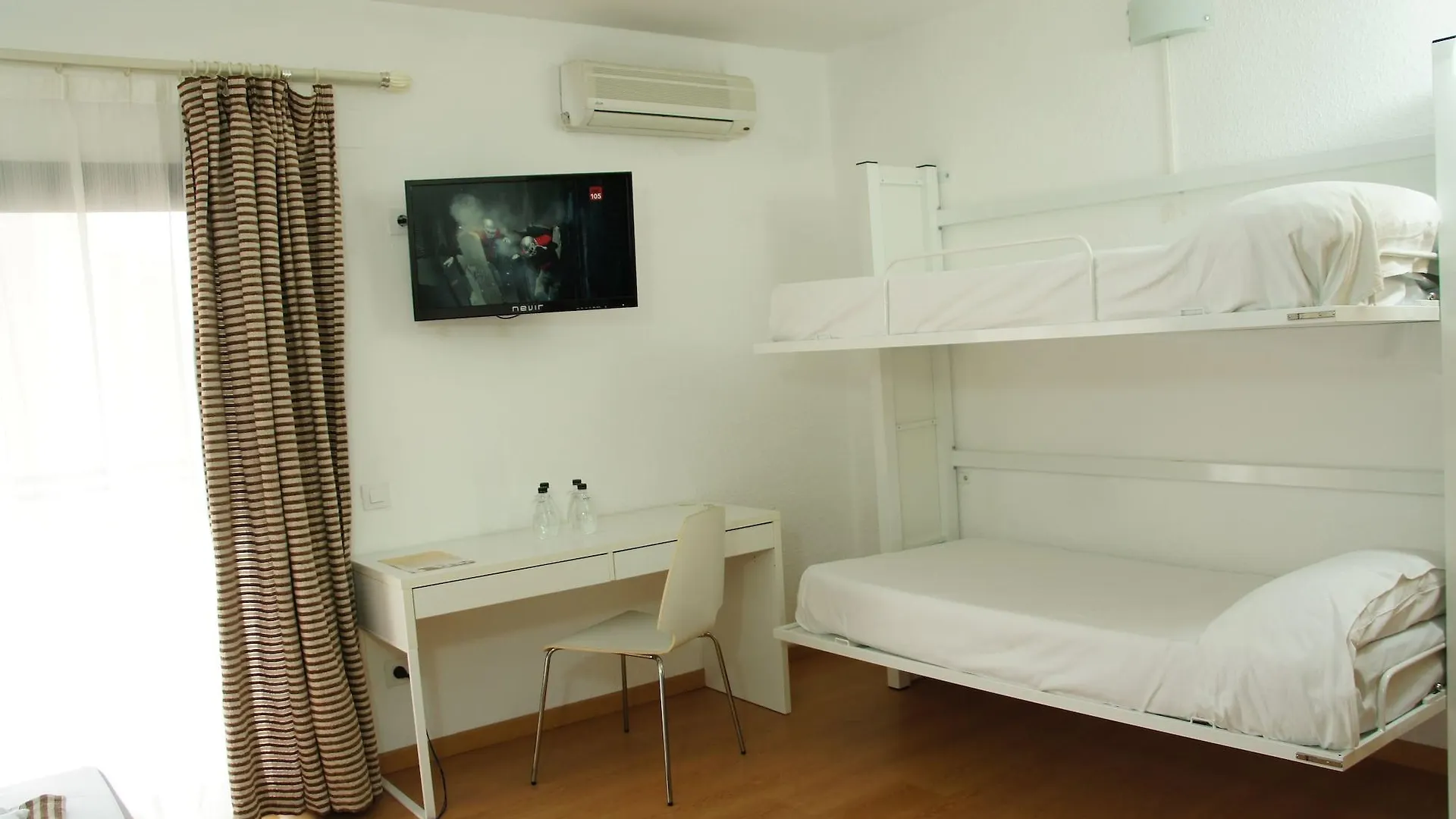 Adia Hotel Cunit Playa 3*,  스페인