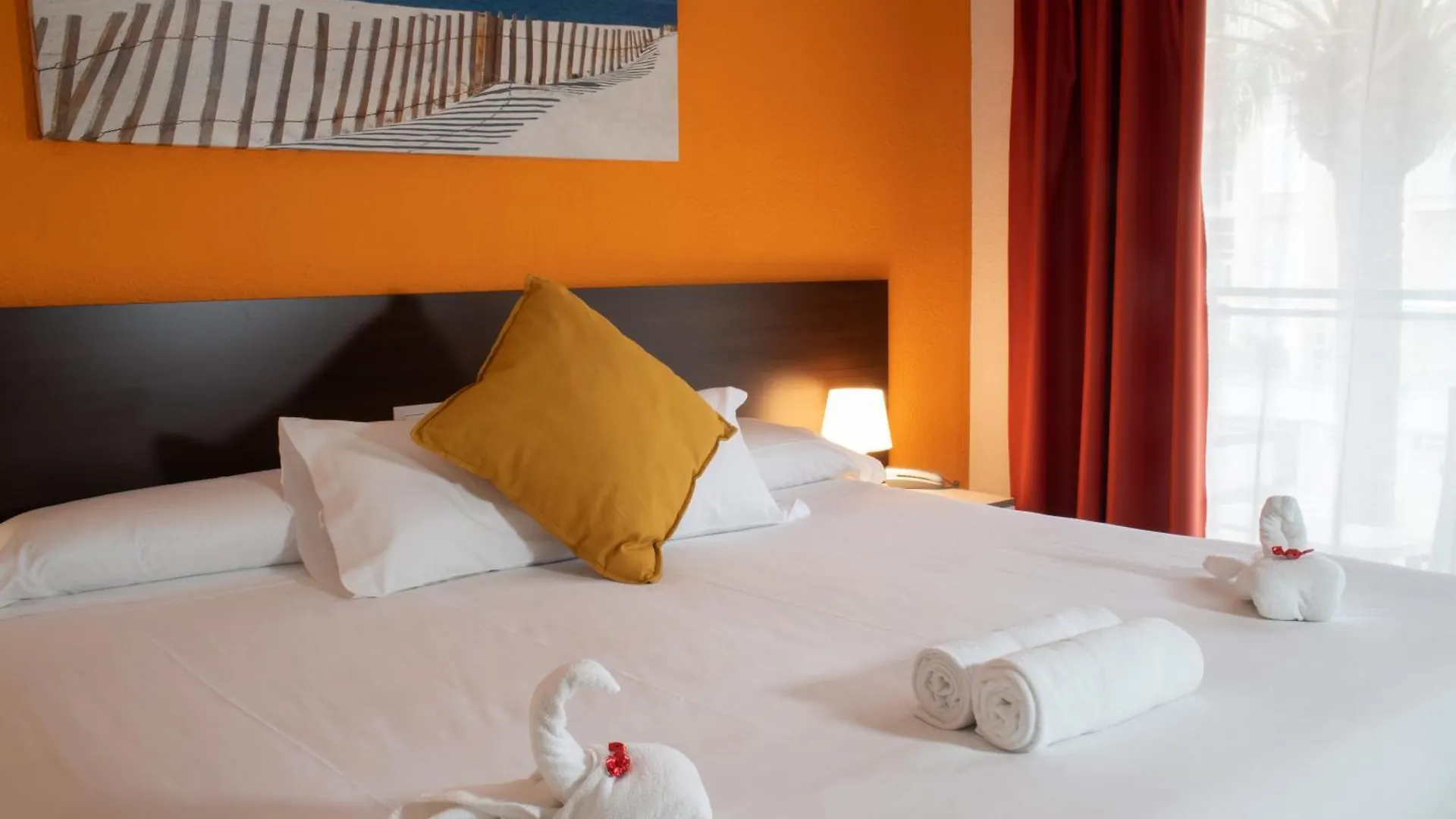Adia Hotel Cunit Playa 3*,  스페인